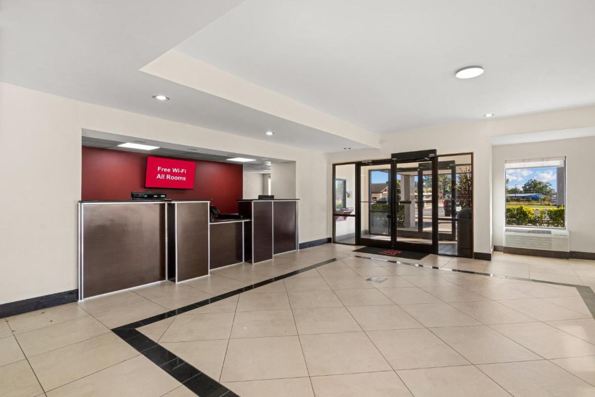 Popular attractions Area Nearby Property